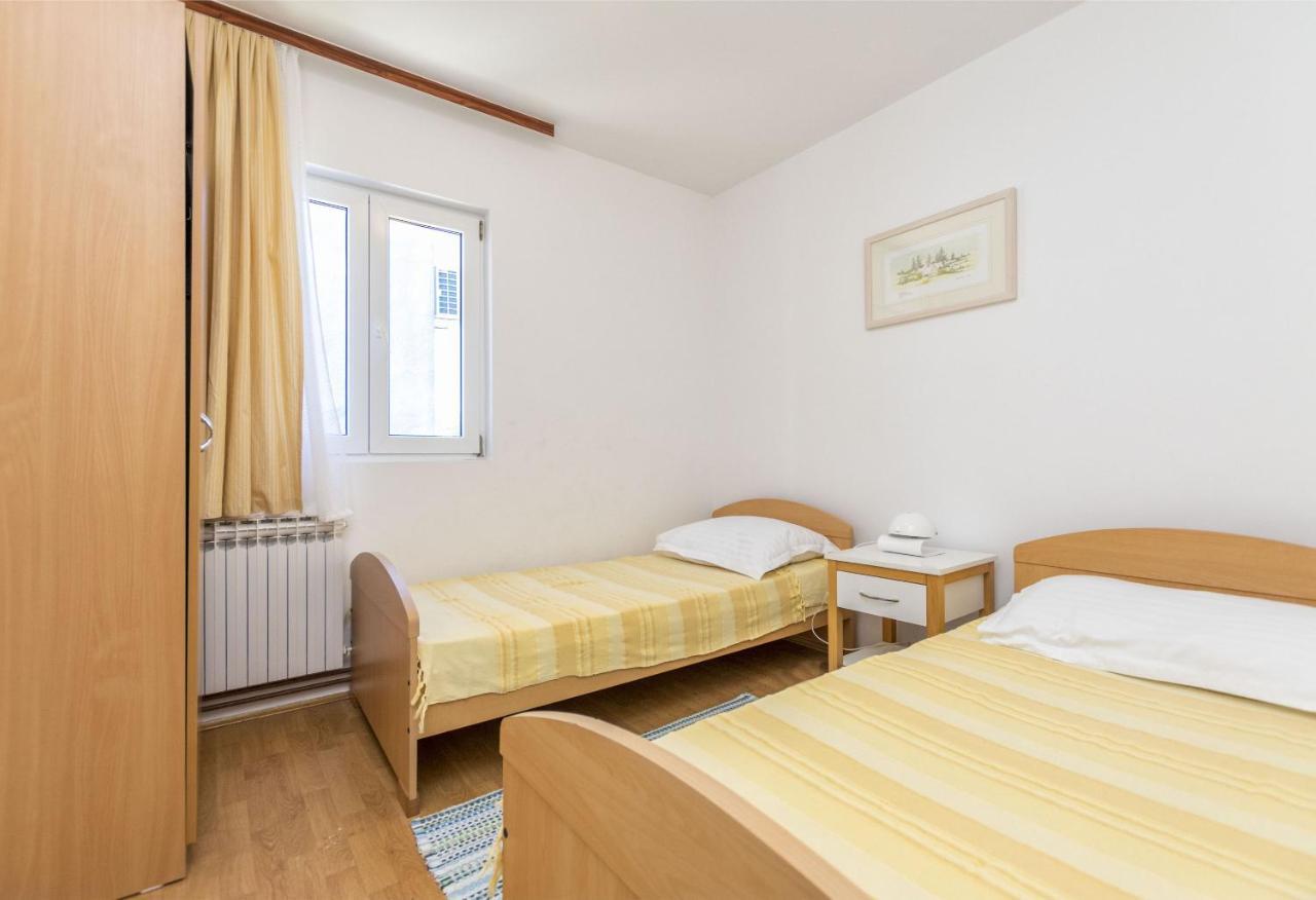 Apartments Ljubomir Rogoznica  Exteriér fotografie
